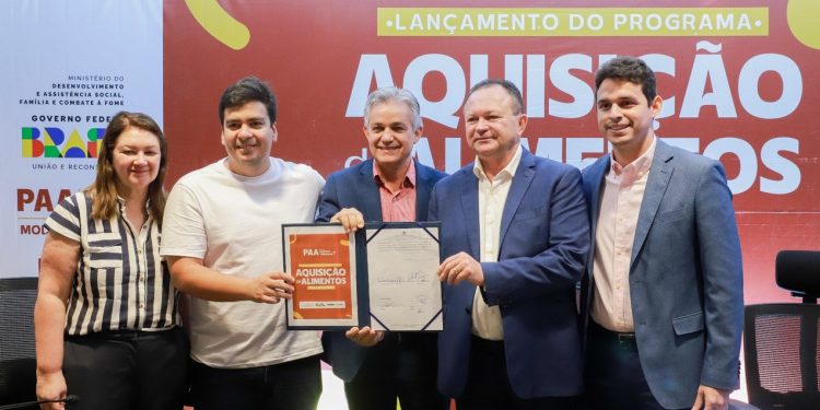 São Luís/MA – Governo do Maranhão distribuirá 1,8 milhão de litros de leite em parceria com o Governo Federal por meio do Programa de Aquisição de Alimentos