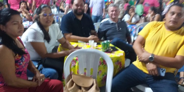 São Luís/MA – Ex-diretor do Hospital Aquiles Lisbôa Dr. Raul prestigia o Evento Junino, FESTANÇA DE SÃO JOÃO NO ARRAIAL DA ALEMA