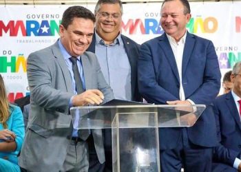 O ministro da justiça Flávio Dino e o governador Carlos Brandão o secretário de segurança Maurício Martin marcaram presença na revitalização do Sistema Nacional de Análise Balística