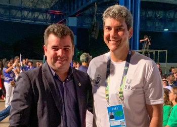 São Luís/MA – Candidato apoiado por Braide a vice-reitor na UFMA, faz mega arraial