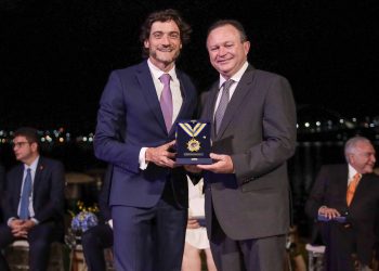 São Luís/MA – Governador Brandão é agraciado com Medalha “40 anos Anape” pela valorização do trabalho dos procuradores