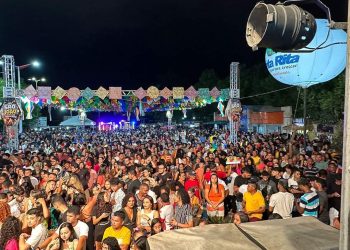 Santa Rita : Prefeito Dr. Hilton Gonçalo reúne multidão no encerramento do arraial