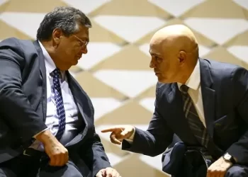 “Deixa a vida me levar”, diz Flávio Dino sobre vaga no STF