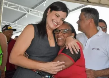 Luanna Rezende retorna à Prefeitura de Vitorino Freire