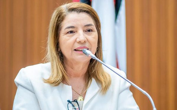 São Luís/MA – Iracema agradece apoio a Lei que protege os Lençóis Maranhenses