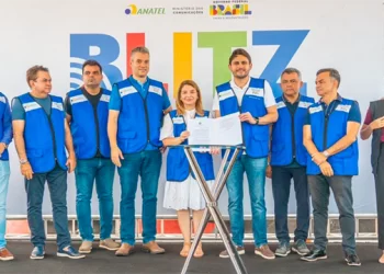 São Luís/MA – Deputados acompanham Juscelino em Blitz da Telefonia Móvel