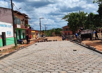 NOVO TEMPO: Walace faz história e é o primeiro Prefeito a levar pavimentação para Zona Rural de Icatu