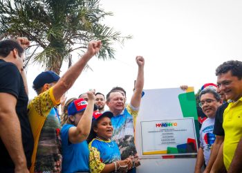 Em solenidade histórica, o prefeito Osvaldo Gomes e o governador Carlos Brandão entregam 19 km de asfalto que ligam a cidade de Guimarães á paradisíaca praia de Araoca