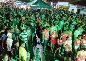 Foliões de várias partes do Maranhão lotam o “Carnaval na Praça” em um arrastão de alegria na cidade de São Luiz Gonzaga
