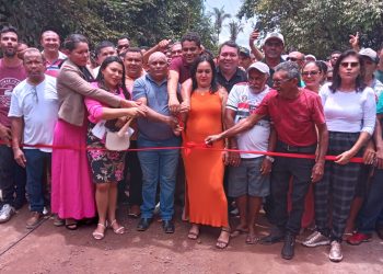 Prefeito Arnaldo Cardoso entrega ponte de concreto no bairro Bacuri e movimenta o fim de semana na cidade de Buriti