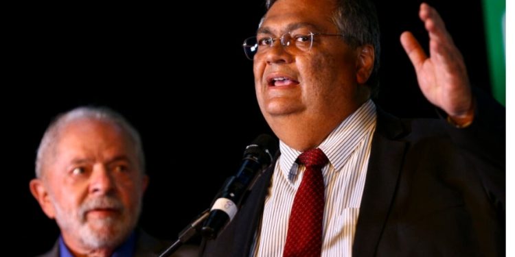 Dino preocupa advogados com ideia de projeto para audiência de custódia