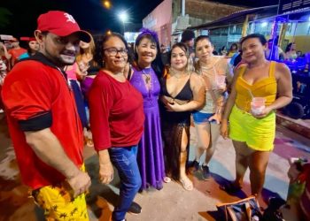 Lava Pratos da vereadora Fátima Araújo tem record de público e enche de alegria o bairro Vila Lobão.