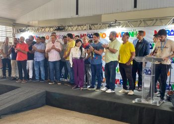 Vereadora Fátima Araújo acompanha reinauguração do Centro de Ensino no bairro Bequimão em São Luís (MA) 