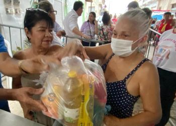 Ação social organizada por Fátima Araújo atende mais de mil pessoas e contempla população carente com cestas básicas