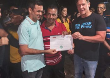 Com a presença do deputado Aluízio Mendes, prefeito Wallas Rocha entrega praça e novo Mercado Municipal em São Benedito do Rio Preto