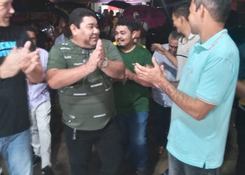 Presidente da Câmara Municipal de Vereadores de São Benedito do Rio Preto, Mirim prestigia entrega do novo Mercado Municipal