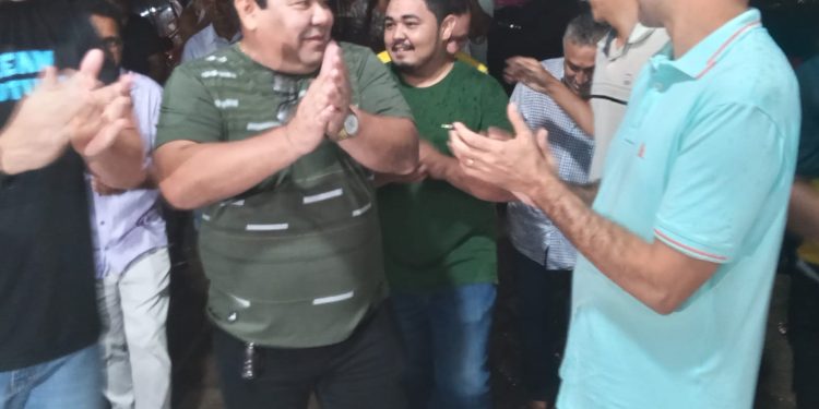 Presidente da Câmara Municipal de Vereadores de São Benedito do Rio Preto, Mirim prestigia entrega do novo Mercado Municipal