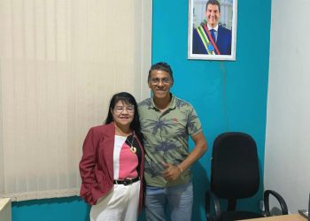 Vereadora Fátima Araújo alinha entrega de cestas básicas e peixes durante a semana santa