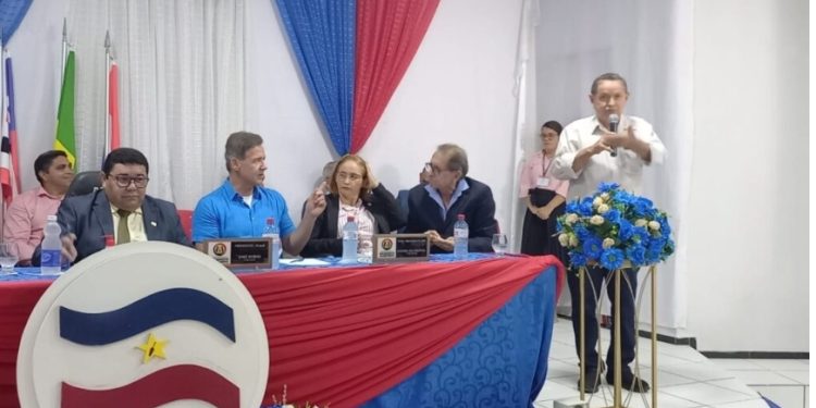 PRESIDENTE DA CÂMARA DE VEREADORES DE SÃO BENEDITO DO RIO PRETO, “MIRIM” PARTICIPA DO ANIVERSÁRIO DE 75 ANOS DA CIDADE.