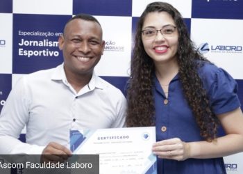 Faculdade Laboro entrega certificados para alunos do curso de pós-graduação em Jornalismo Esportivo