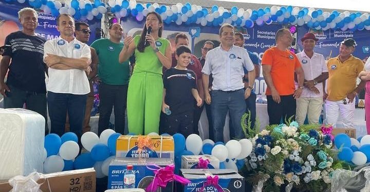 O Dia do Trabalhador em Bacabeira, promovido pela prefeita Fernanda Gonçalo, teve sorteio de brindes, música boa e muita alegria 
