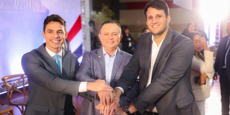 Orleans Brandão participa da abertura do II Congresso Estadual do Municipalismo