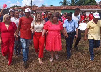 A cidade de Coroatá esteve em festa com a entrega da Clínica Sorrir e do Restaurante Popular