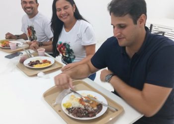 Orleans Brandão participa da solenidade de entrega da Clínica Sorrir e do Restaurante Popular em Coroatá