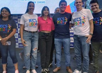 Solenidade de abertura do XLV Jogos Escolares de Caxias tem presença do ministro André Fufuca, do prefeito Fábio Gentil e das deputadas Daniella e Amanda Gentil