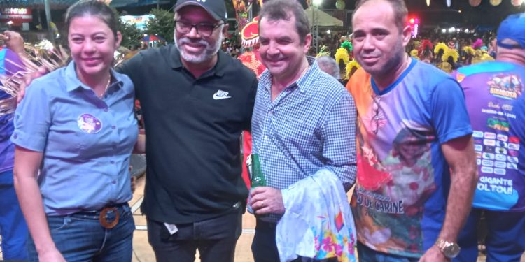 Prefeito Dr. Hilton Gonçalo realiza abertura do Arraial de Santa Rita com recórde de público