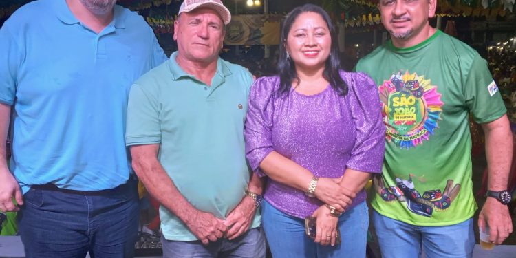 47⁰ Encontro de bois de Matinha reúne autoridades e é sucesso com a presença da prefeita Linielda do Eldo e do deputado Rodrigo Lago.