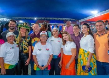 2024  Iracema Vale participa da abertura do Arraial do Ipem e parabeniza governador pelo apoio à cultura