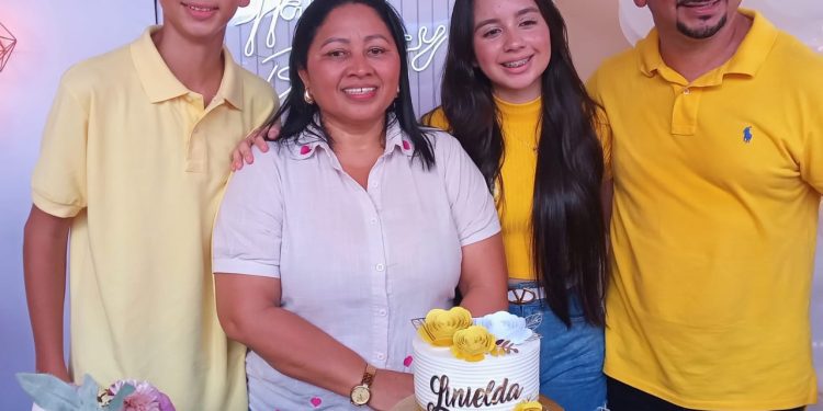 Prefeita Linielda do Eldo comemora mais um aniversário com uma grande festa compartilhada com o povo de Matinha