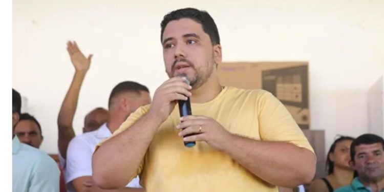 Nova pesquisa confirma liderança de Vinícius Vale em Barreirinhas