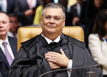 Enfim, Dino marca julgamento no STF sobre conselheiro do TCE-MA