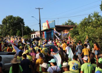 ICATU: Prefeito Walace é aclamado por moradores da sede