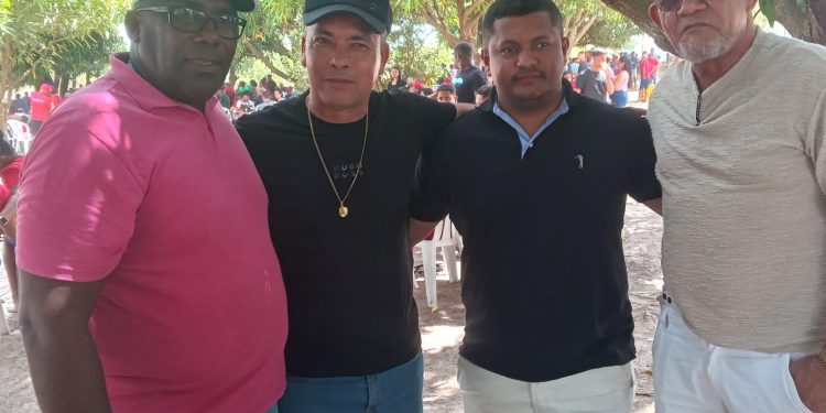 Mega festa consagra vitória do prefeito eleito Valdenir Diniz e seu vice, Gabriel do Tuda em Olinda Nova do Maranhão.