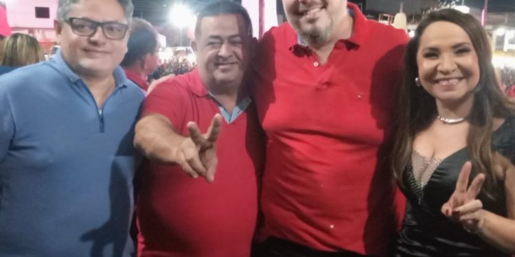 Tradicional Festa do Caju em Mata Roma reúne milhares de pessoas e tem apoio do prefeito Besaliel Albuquerque