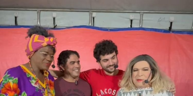 Bequimão deu boas risadas com o espetáculo “Pão com Ovo”!