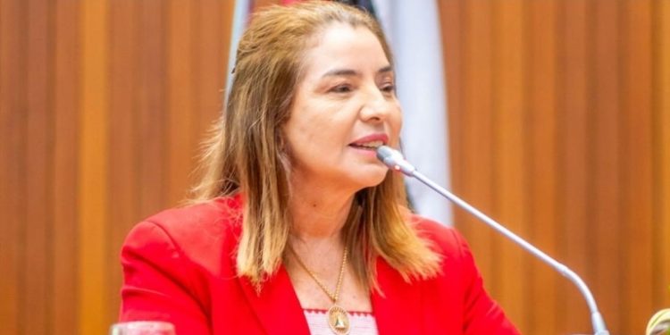 Iracema Vale reafirma compromisso pelo Maranhão após reeleição histórica que a reconduziu à presidência  da Assembleia