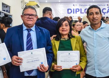 Em solenidade realizada na cidade de Cantanhede, Solimar Alves e Luza Paiva são diplomados prefeito e vice-prefeita