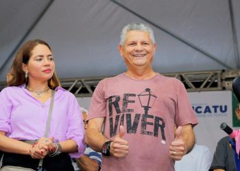 Prefeito Walace antecipa salários e fecha o ano com chave de ouro injetando mais de R$ 02 milhões na economia de Icatu 