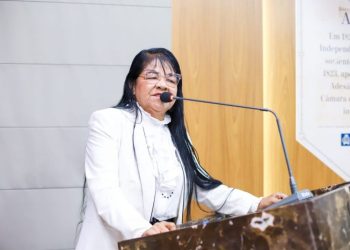 Vereadora Fátima Araújo tem requerimentos aprovados na Câmara de SL