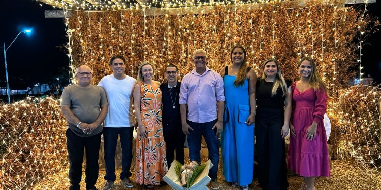 Secretário de Turismo, Rodrigo Martins, celebra o sucesso da tradicional Queima de Palhinhas em Bequimão