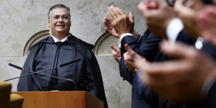 Decisões de Dino no STF podem estar lhe colocando na eleição de 2026