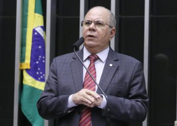 Hildo Rocha denuncia na Câmara desrespeito a decisões da Assembleia Legislativa maranhense
