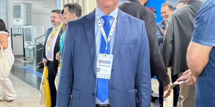 Prefeito Zé Martins participou da abertura do Encontro de Novos Prefeitos e Prefeitas, em Brasília