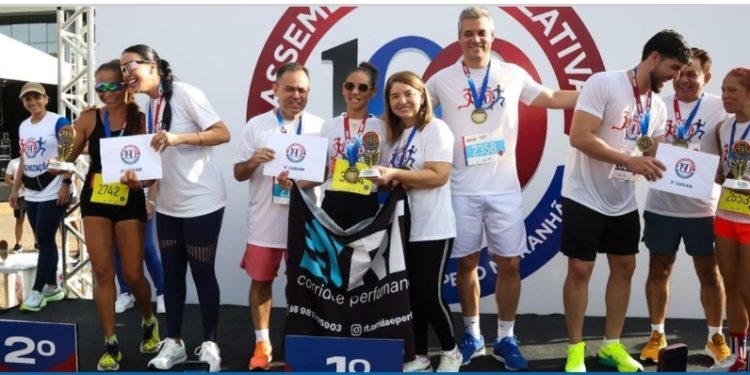 Vencedores da corrida da Alema celebram iniciativa da Casa em favor do esporte