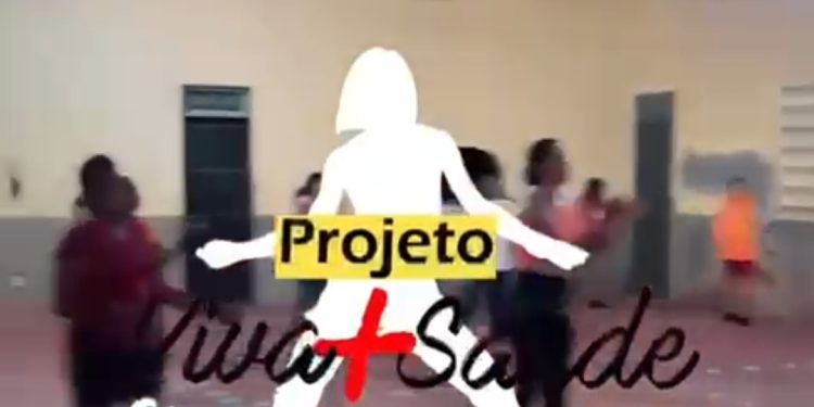 As aulas de Zumba do Projeto Viva Mais Saúde estão de volta ao Centro Catequético, no Bairro Pirapora!