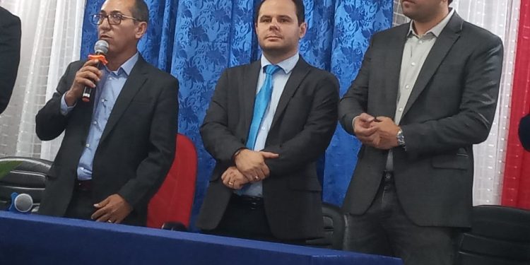 Presidente da Câmara Municipal de Timbiras, Manuel de Jesus, participa da semana de festividades pelos 105 anos do município